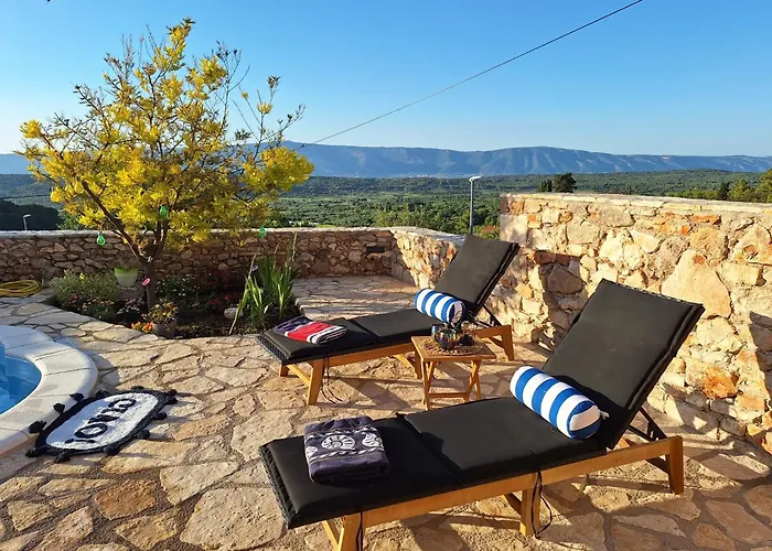 Holiday House \